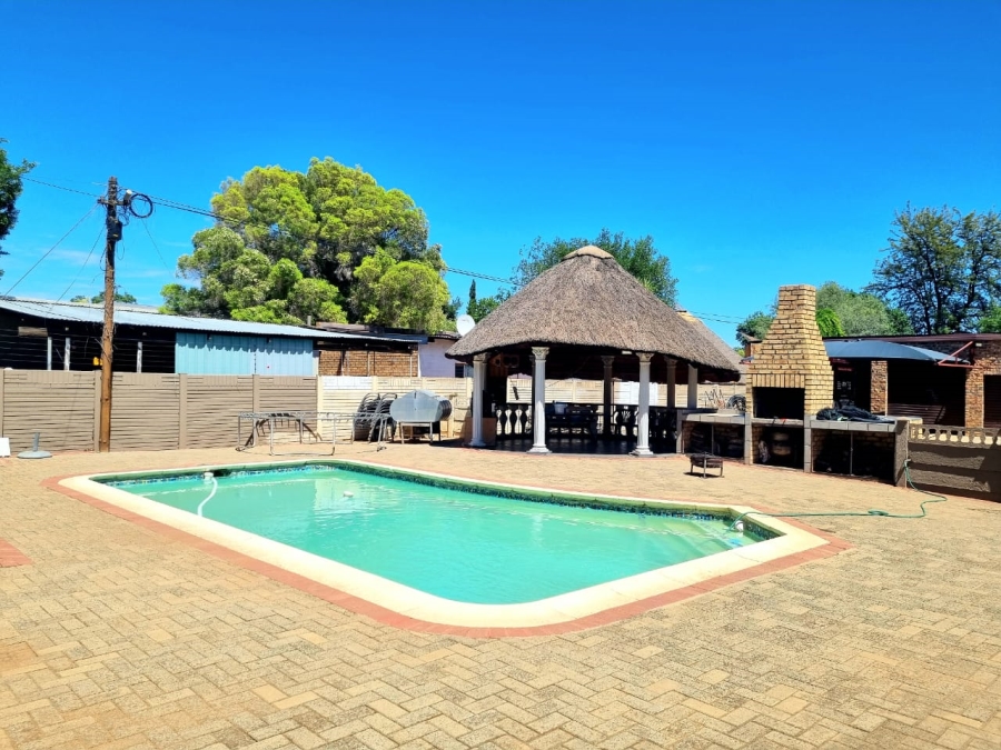 3 Bedroom Property for Sale in Hadison Park Northern Cape